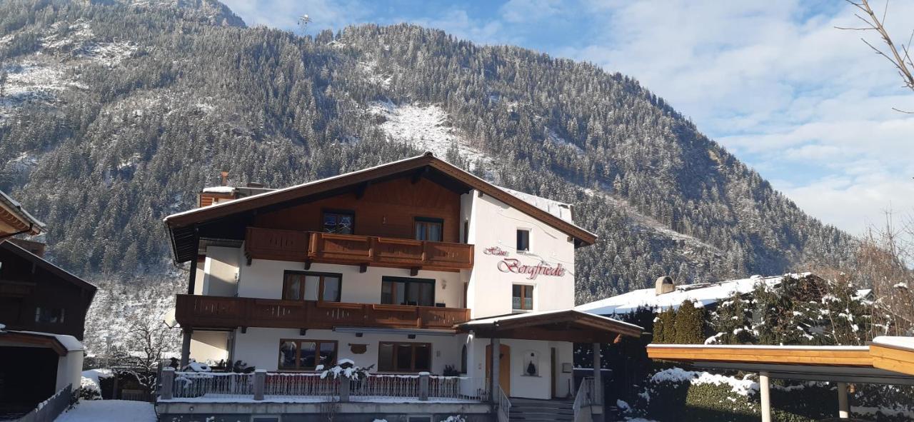 Hotel Haus Bergfriede Mayrhofen Exterior foto