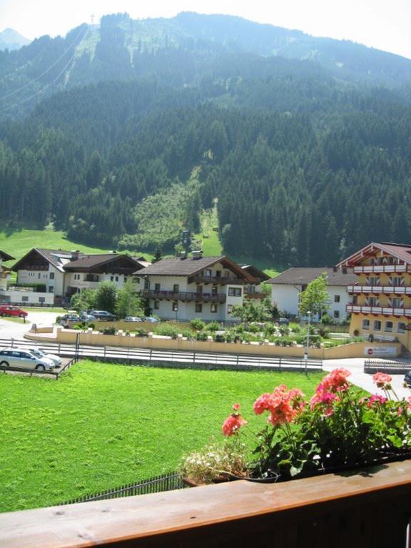 Hotel Haus Bergfriede Mayrhofen Exterior foto